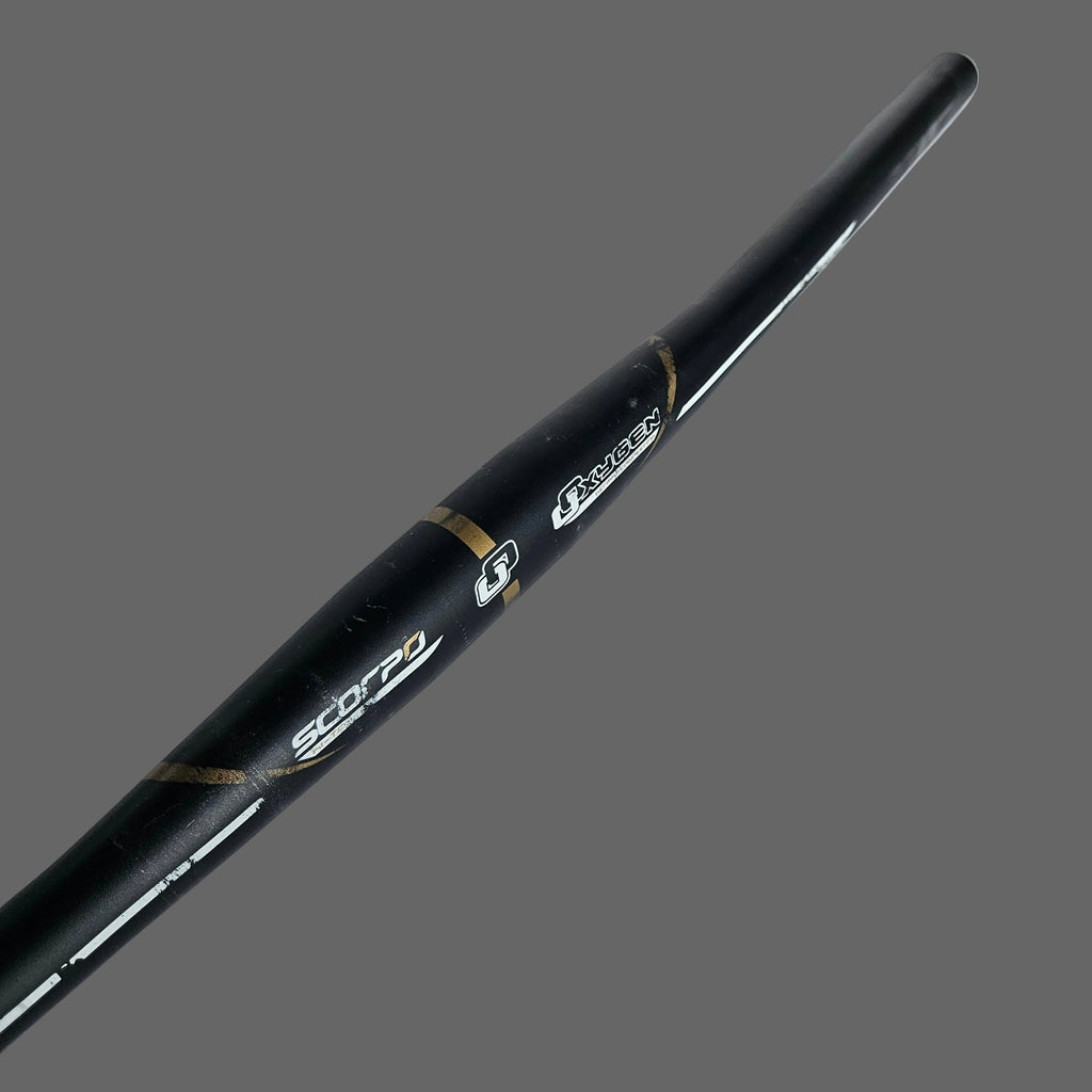 Cintre plat SCORPO - 31.8mm