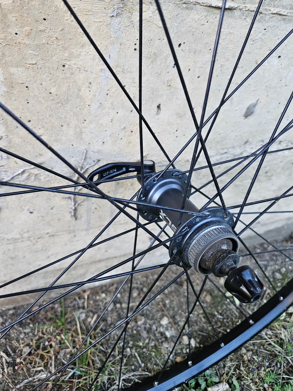Roue avant MAVIC / SHIMANO - 26"