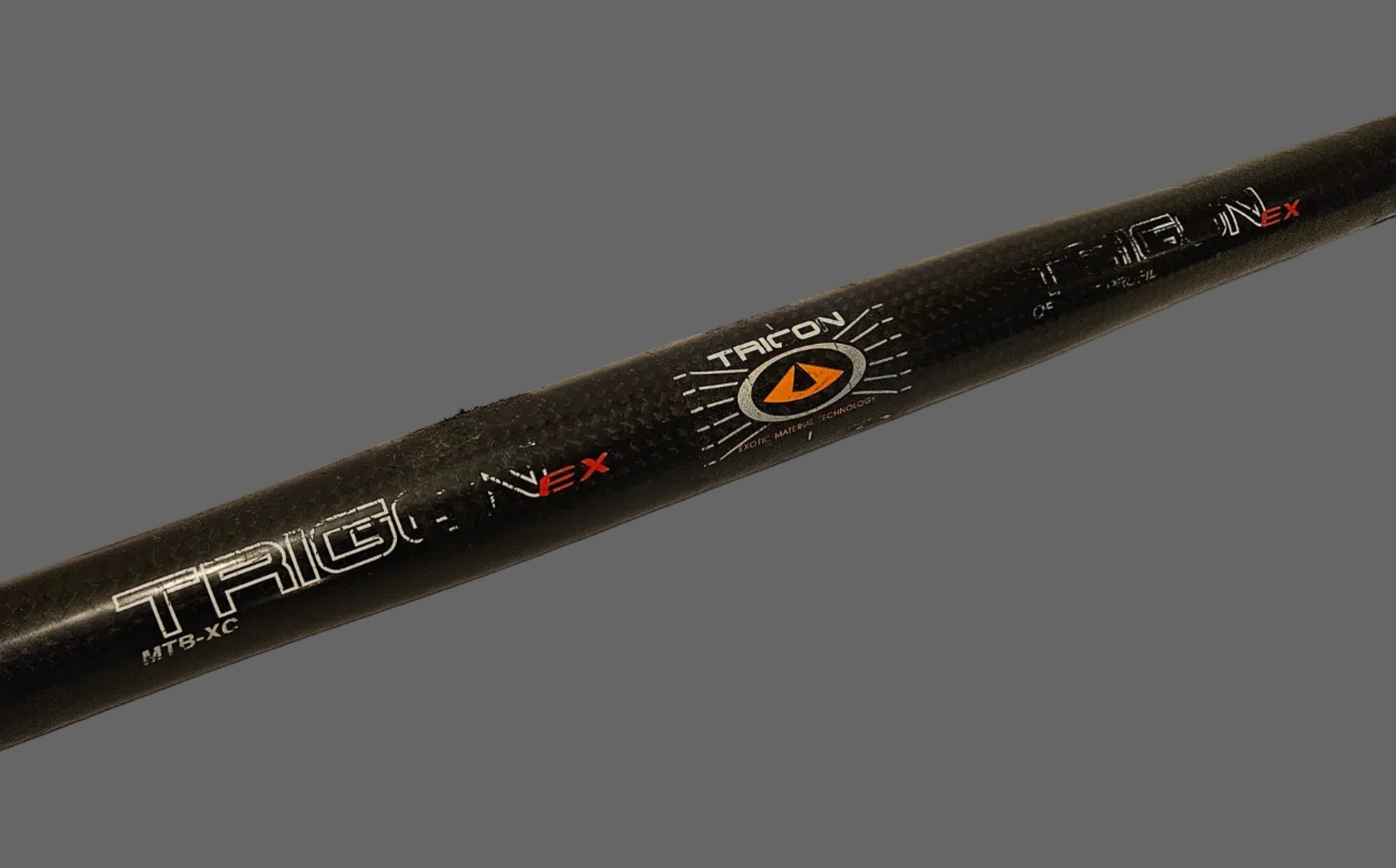 Cintre droit TRIGON - 25.4mm